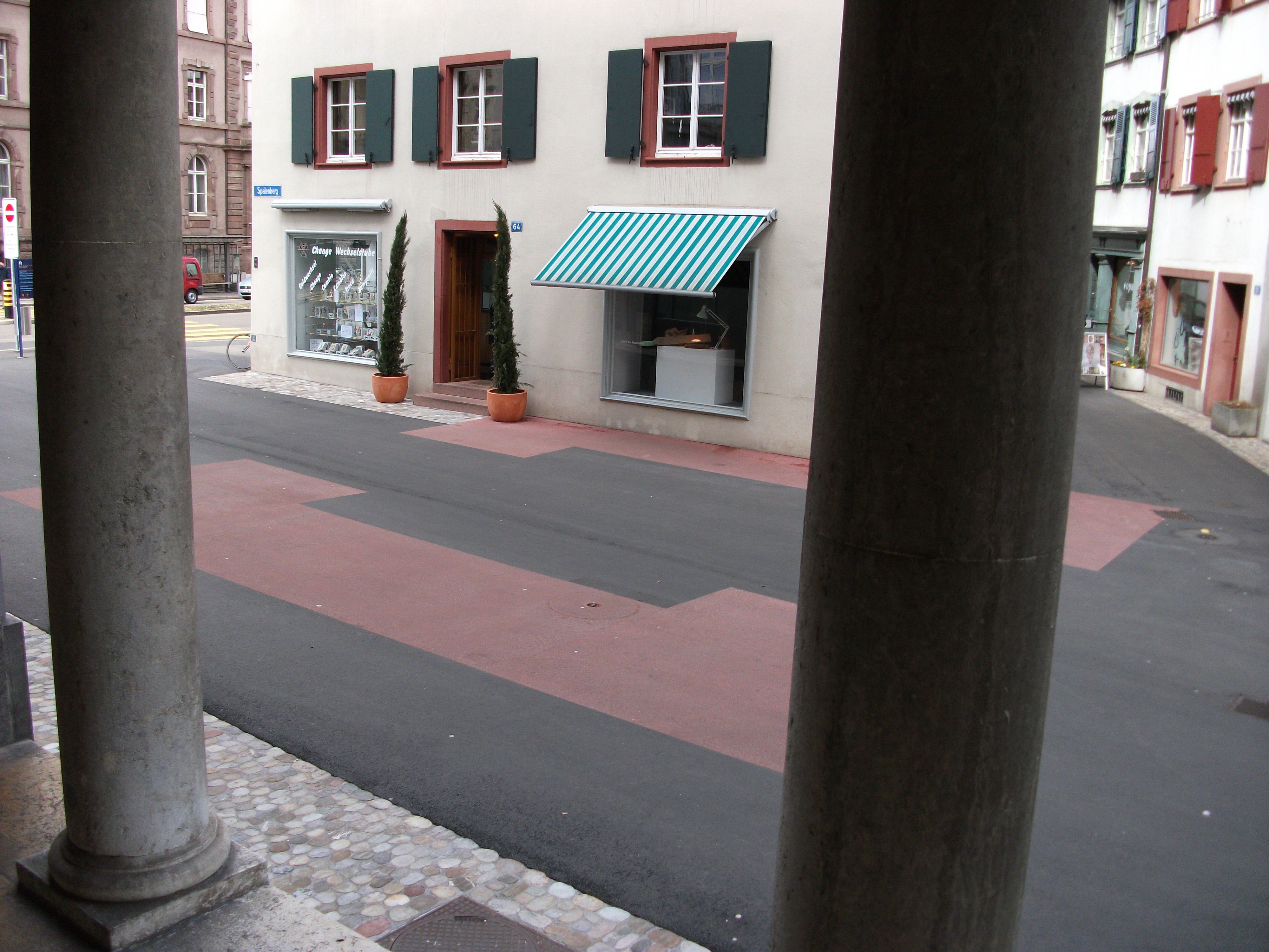 Entlang der ehemaligen Stadtmauer - Spalenberg - Foto von Franz König