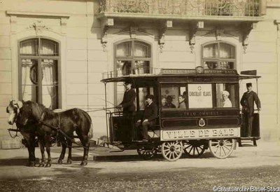 Pferdeomnibus vor dem Centralbahnhof AL 45 2-58-1 Staatsarchiv Basel-Stadt
