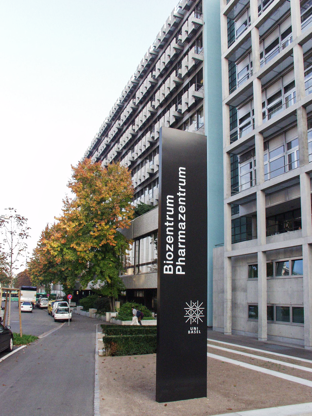 Am Ring - Biozentrum Foto von Franz König