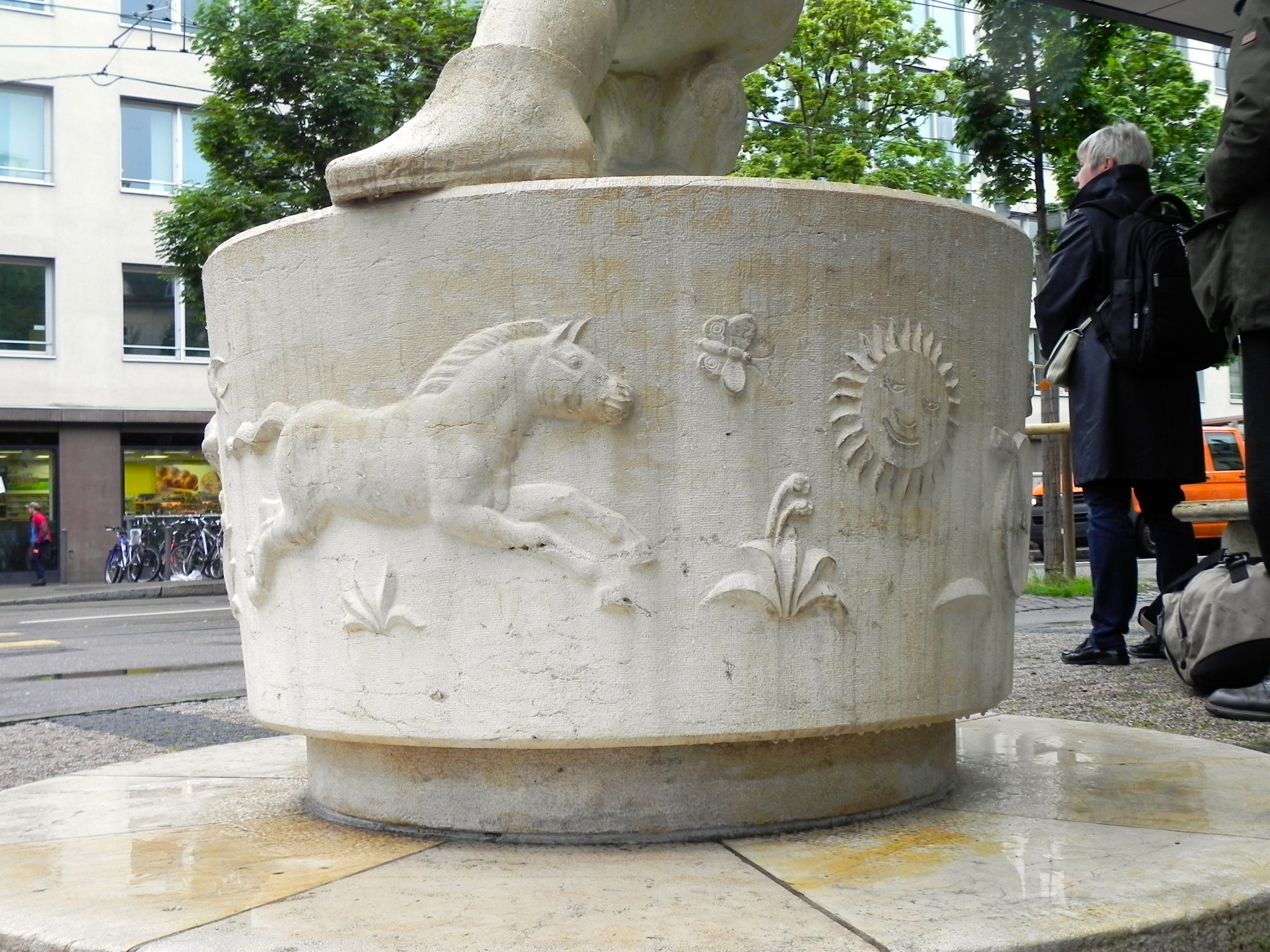 Gundeldingen - Hans im Glück-Brunnen 1 bei der Predigerkirche Foto von Franz König